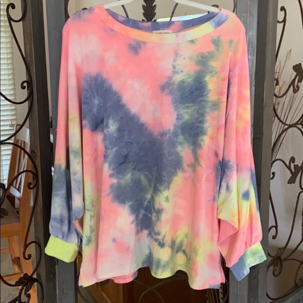 Plus size 3x long sleeve tie dye top soft! NWOT